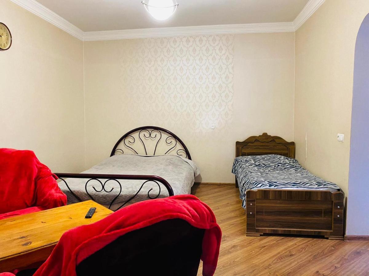 Guest House Khatuna Borjomi Exterior photo