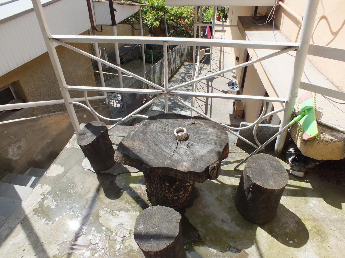 Guest House Khatuna Borjomi Exterior photo